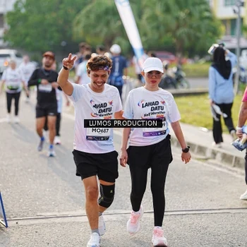 Runner Photo 7944432