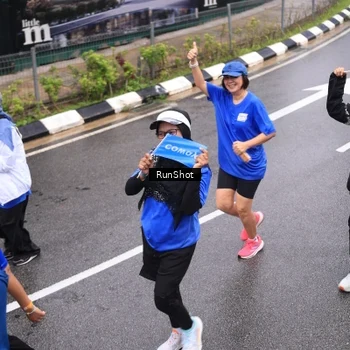 Runner Photo 7944441
