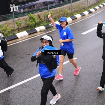 Runner Photo 7944445