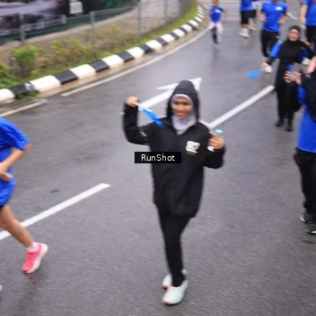 Runner Photo 7944446