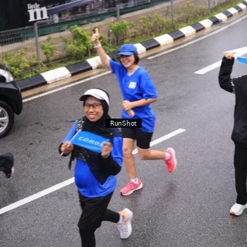 Runner Photo 7944448
