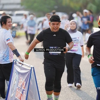 Runner Photo 7944457