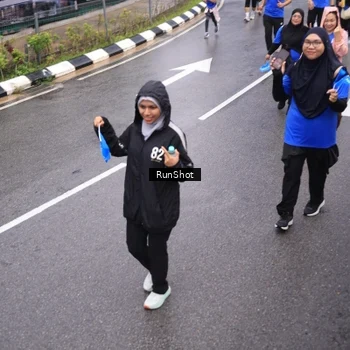 Runner Photo 7944464