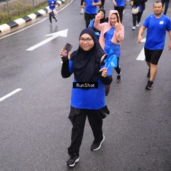 Runner Photo 7944480