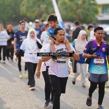 Runner Photo 7944493