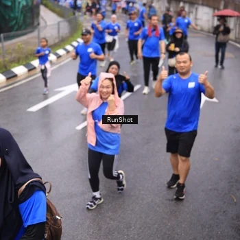 Runner Photo 7944500