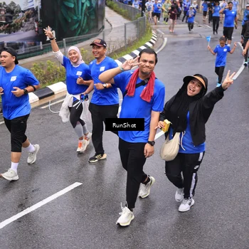 Runner Photo 7944540