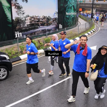 Runner Photo 7944546