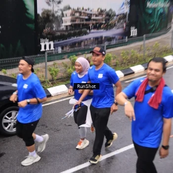 Runner Photo 7944550