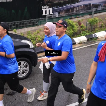 Runner Photo 7944555