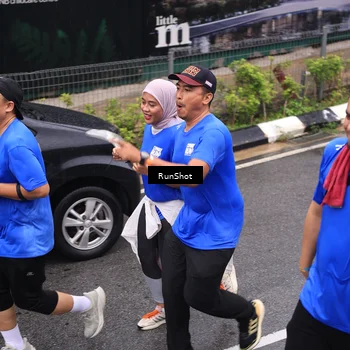 Runner Photo 7944556