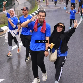 Runner Photo 7944563
