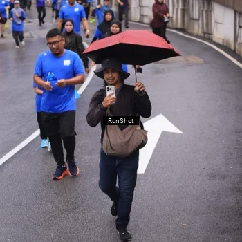 Runner Photo 7944573