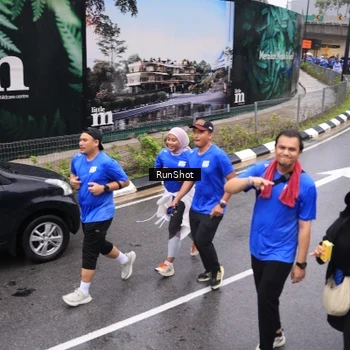 Runner Photo 7944577