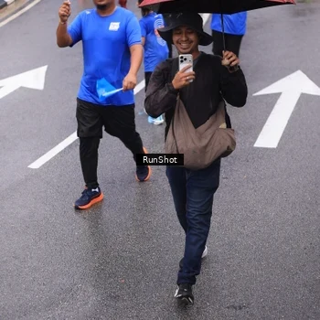 Runner Photo 7944588