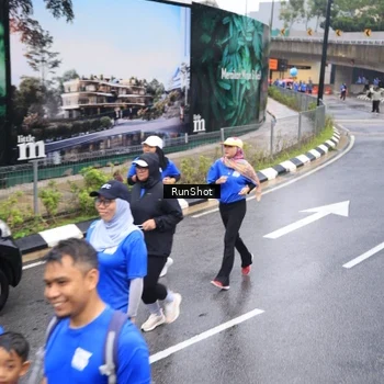 Runner Photo 7944626