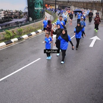 Runner Photo 7944638
