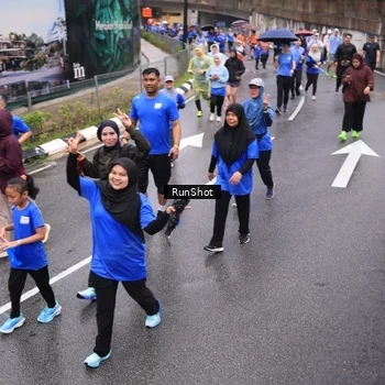 Runner Photo 7944647