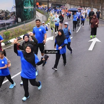 Runner Photo 7944650