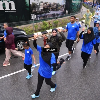 Runner Photo 7944659