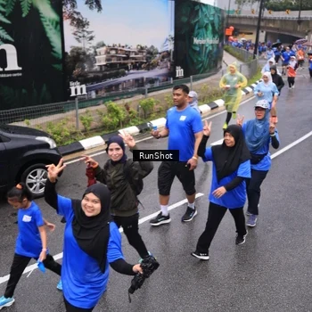 Runner Photo 7944662