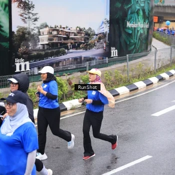 Runner Photo 7944665