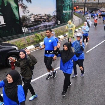 Runner Photo 7944668