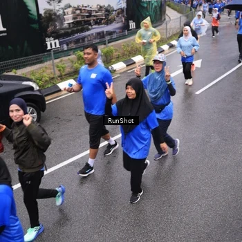 Runner Photo 7944671