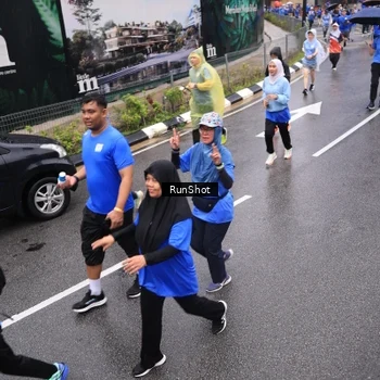Runner Photo 7944675