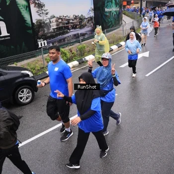 Runner Photo 7944681
