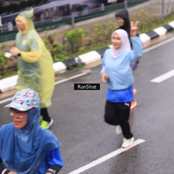 Runner Photo 7944682
