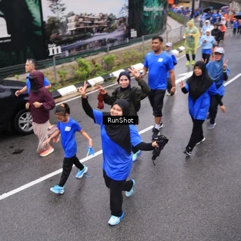 Runner Photo 7944688