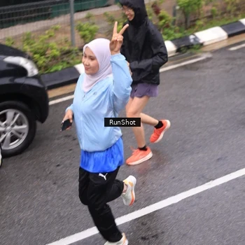Runner Photo 7944690
