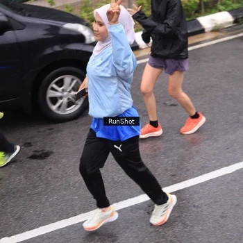 Runner Photo 7944694