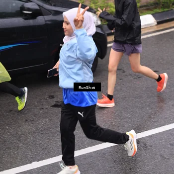 Runner Photo 7944696