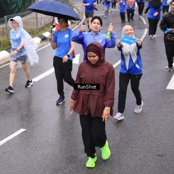 Runner Photo 7944706