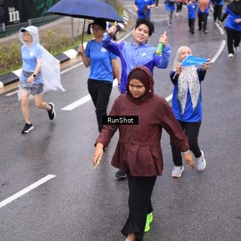 Runner Photo 7944711