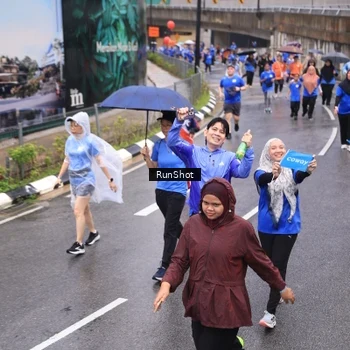 Runner Photo 7944712