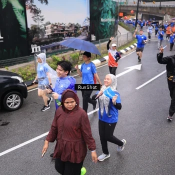 Runner Photo 7944729