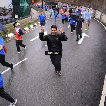 Runner Photo 7944731