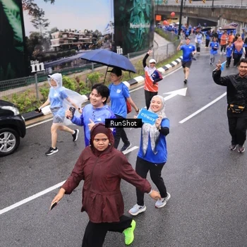 Runner Photo 7944752
