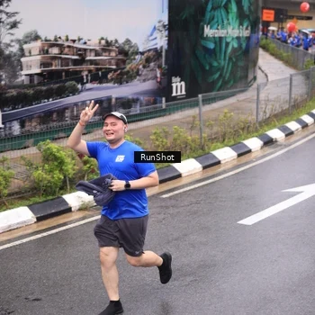 Runner Photo 7944760