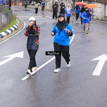 Runner Photo 7944768