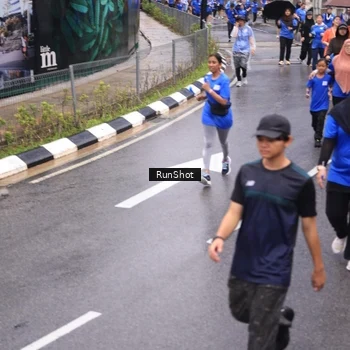 Runner Photo 7944769