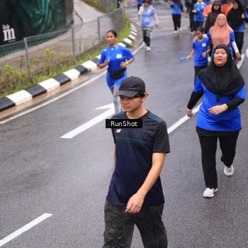 Runner Photo 7944773