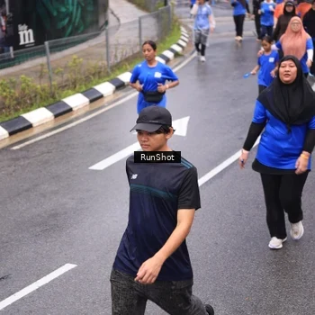 Runner Photo 7944774