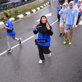 Runner Photo 7944792