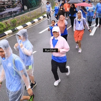 Runner Photo 7944816