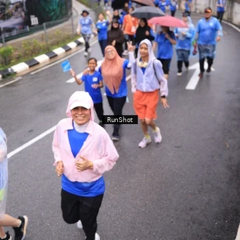 Runner Photo 7944818