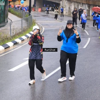Runner Photo 7944821